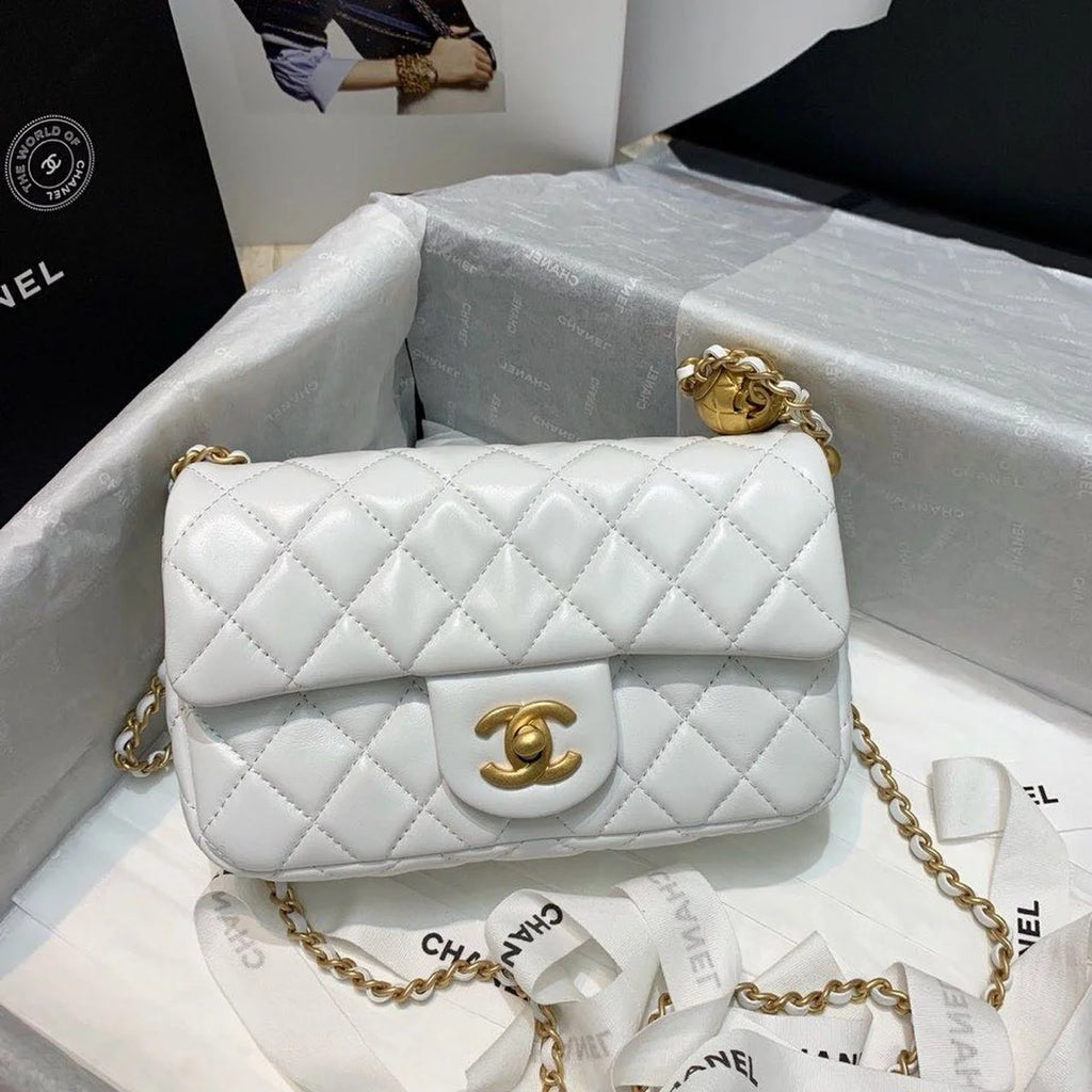 White Flap Bag W784