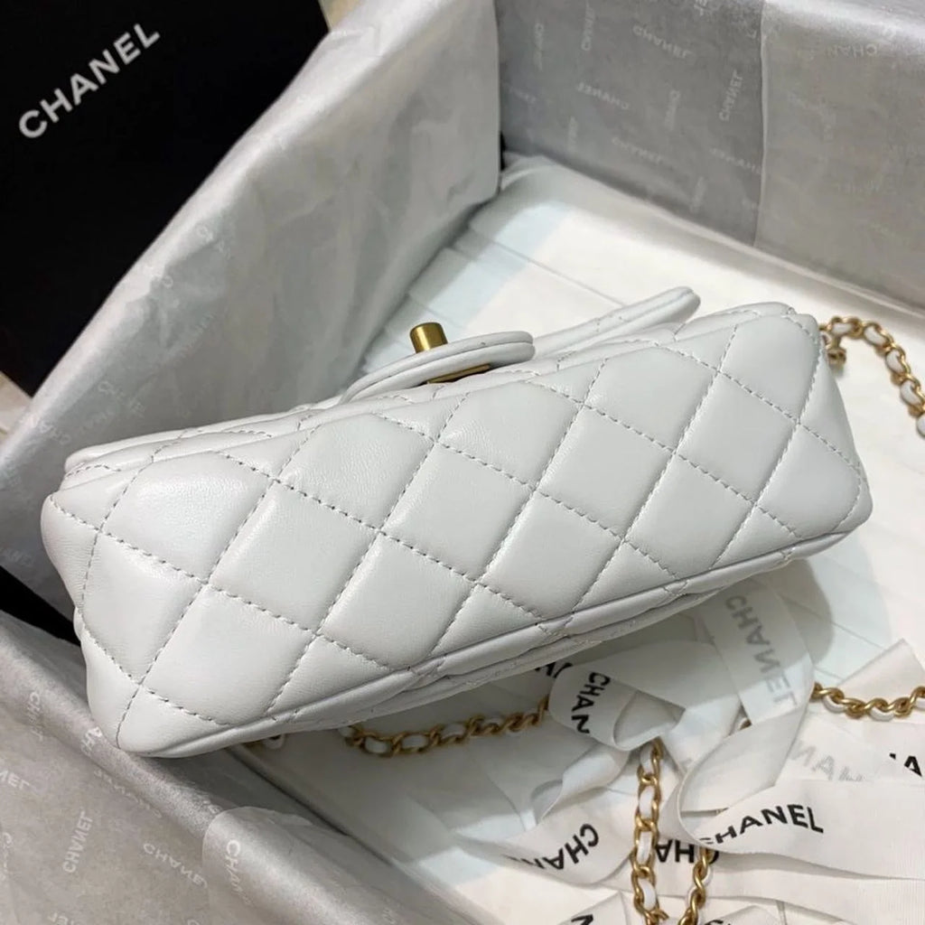 White Flap Bag W784