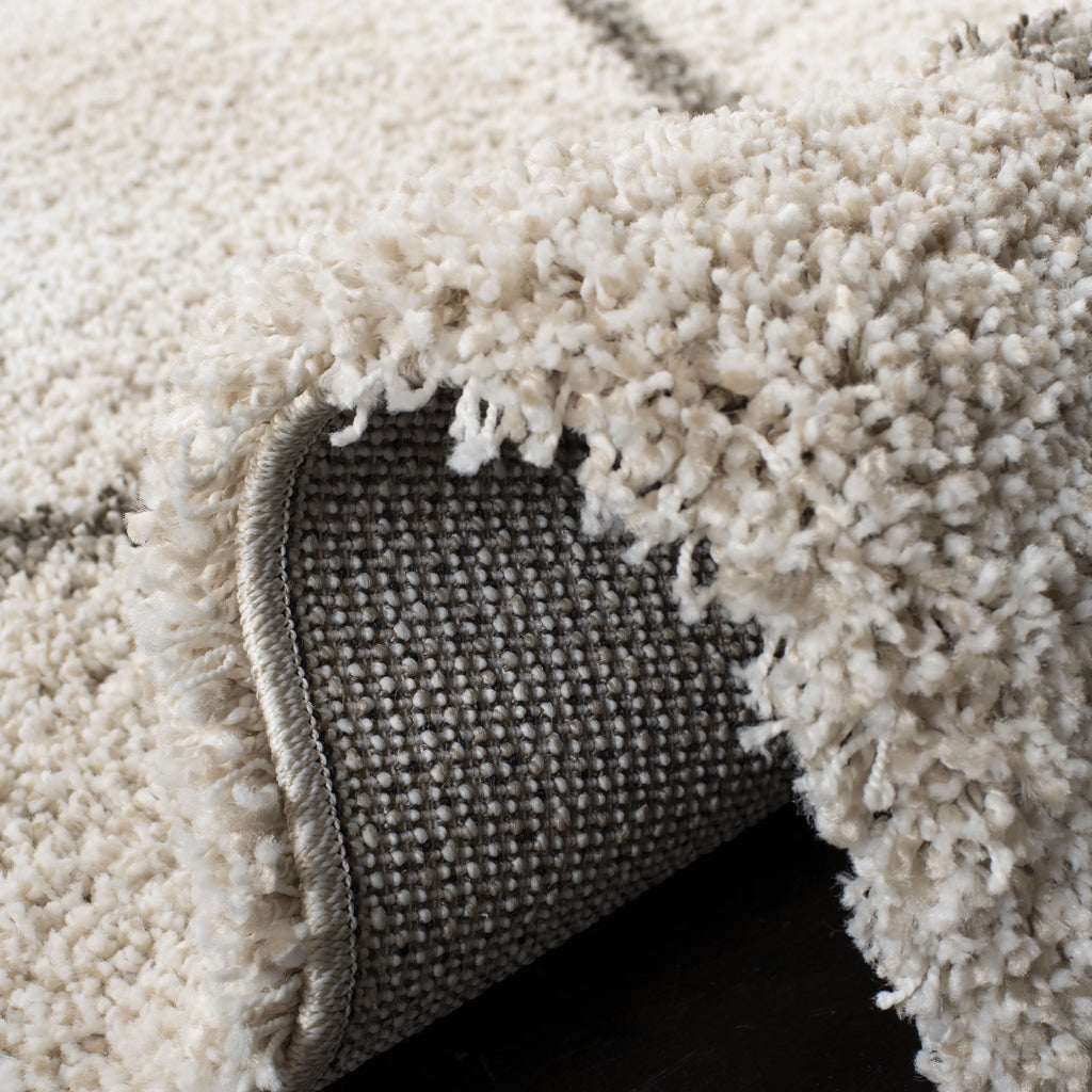 Ivory Grey Geometric Shag Area Rug 11' x 15' U601002