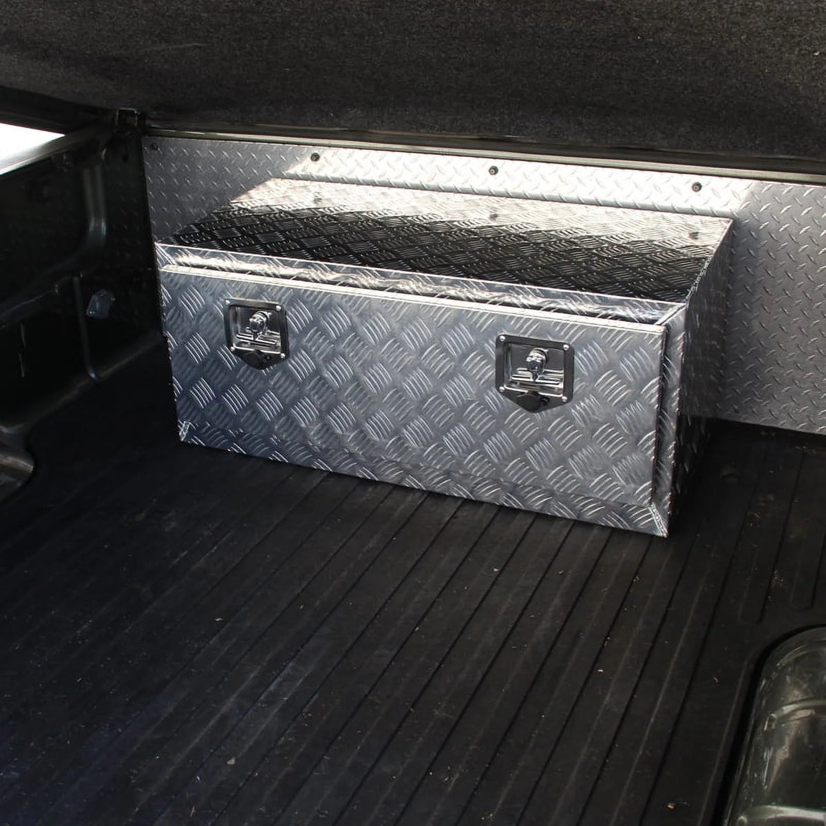 Aluminum Truck Bed Storage Tool Box with Lock V686