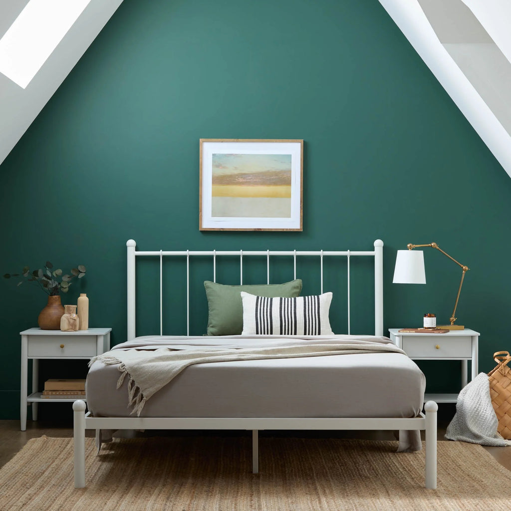 Black Metal Queen Platform Bed G64866