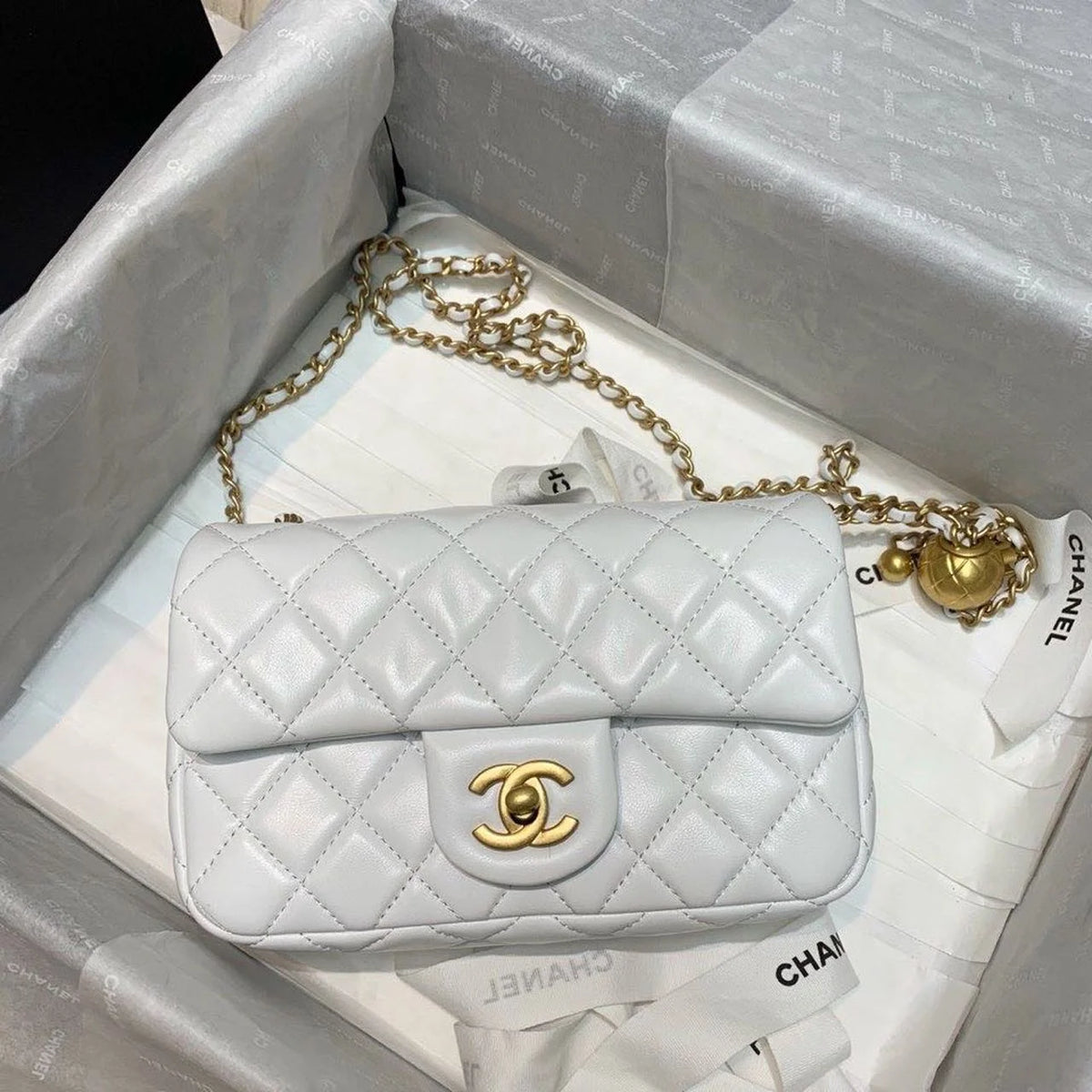 White Flap Bag W784