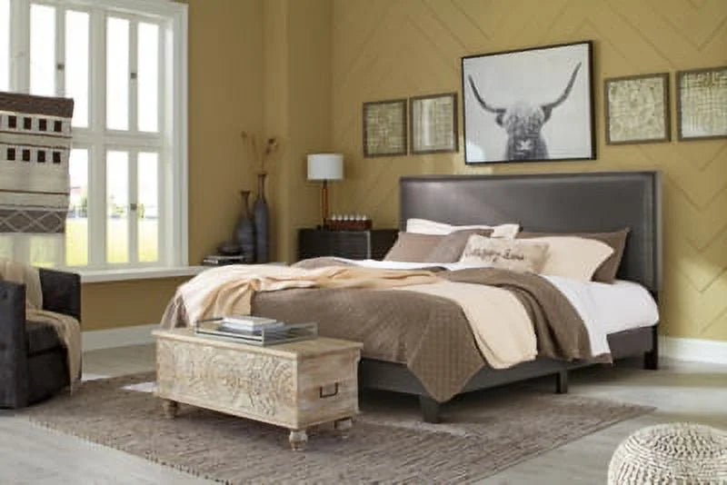 King Upholstered Bed Gray P14588