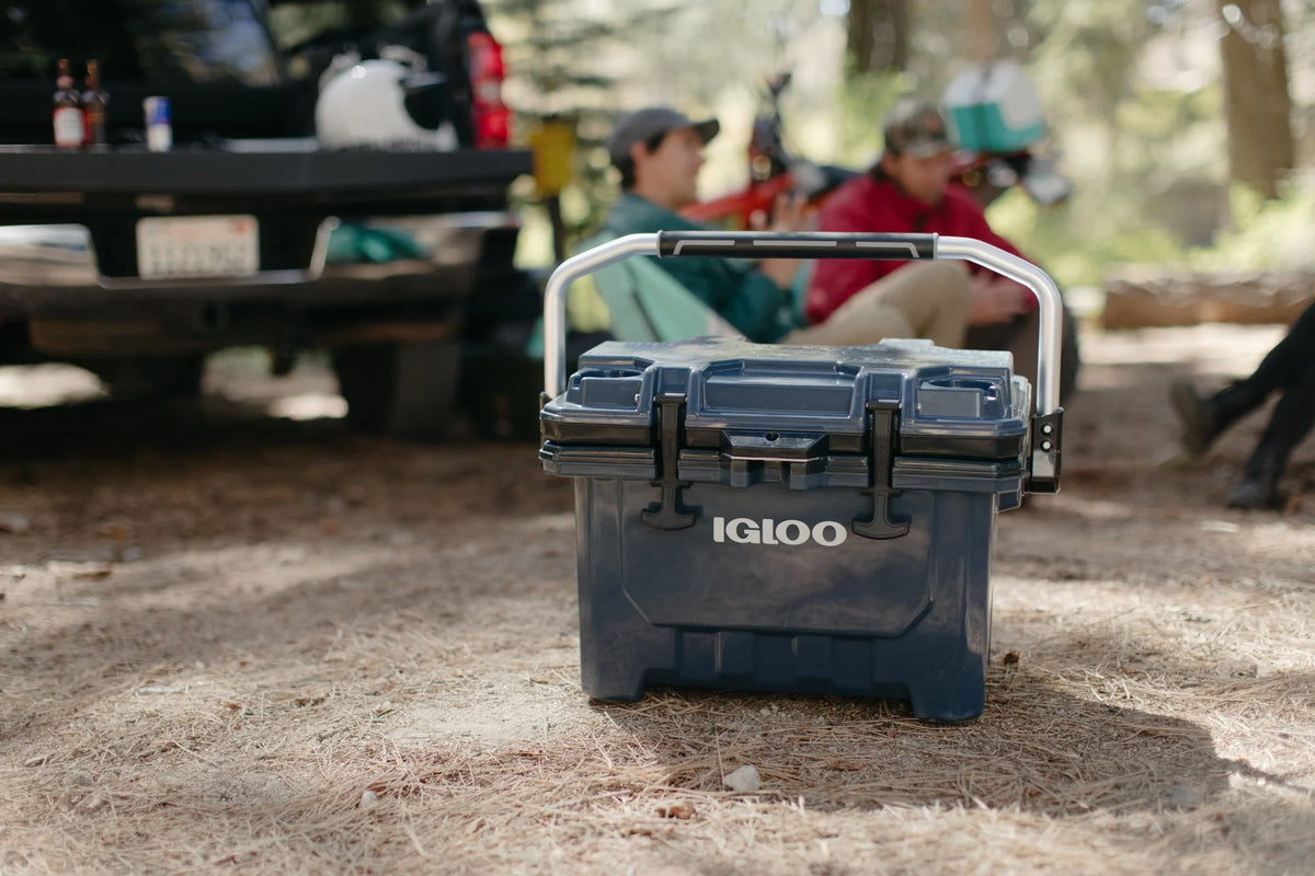 24 Quart Hard Sided Cooler H449