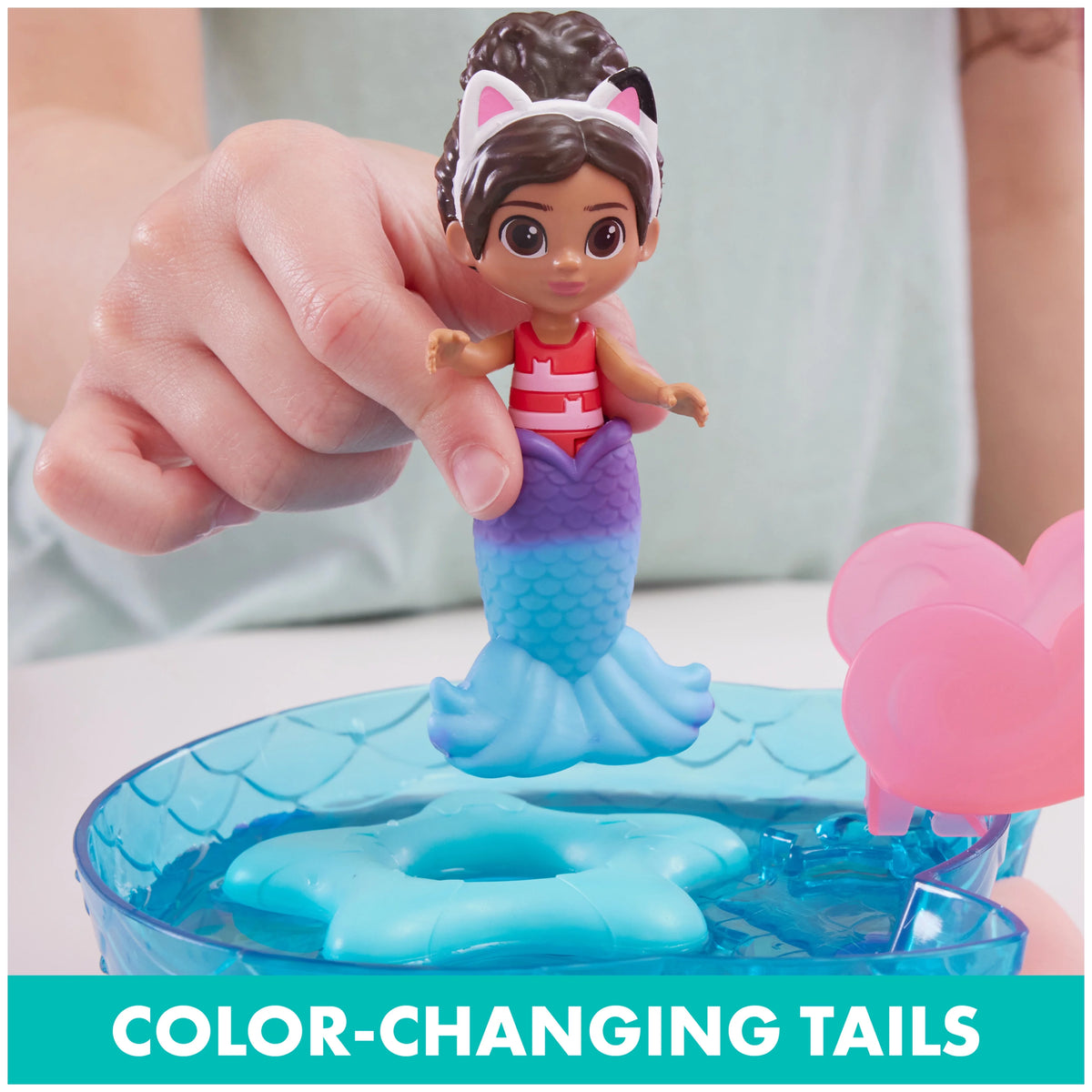 Pool Playset with Figures and Accessories U90354