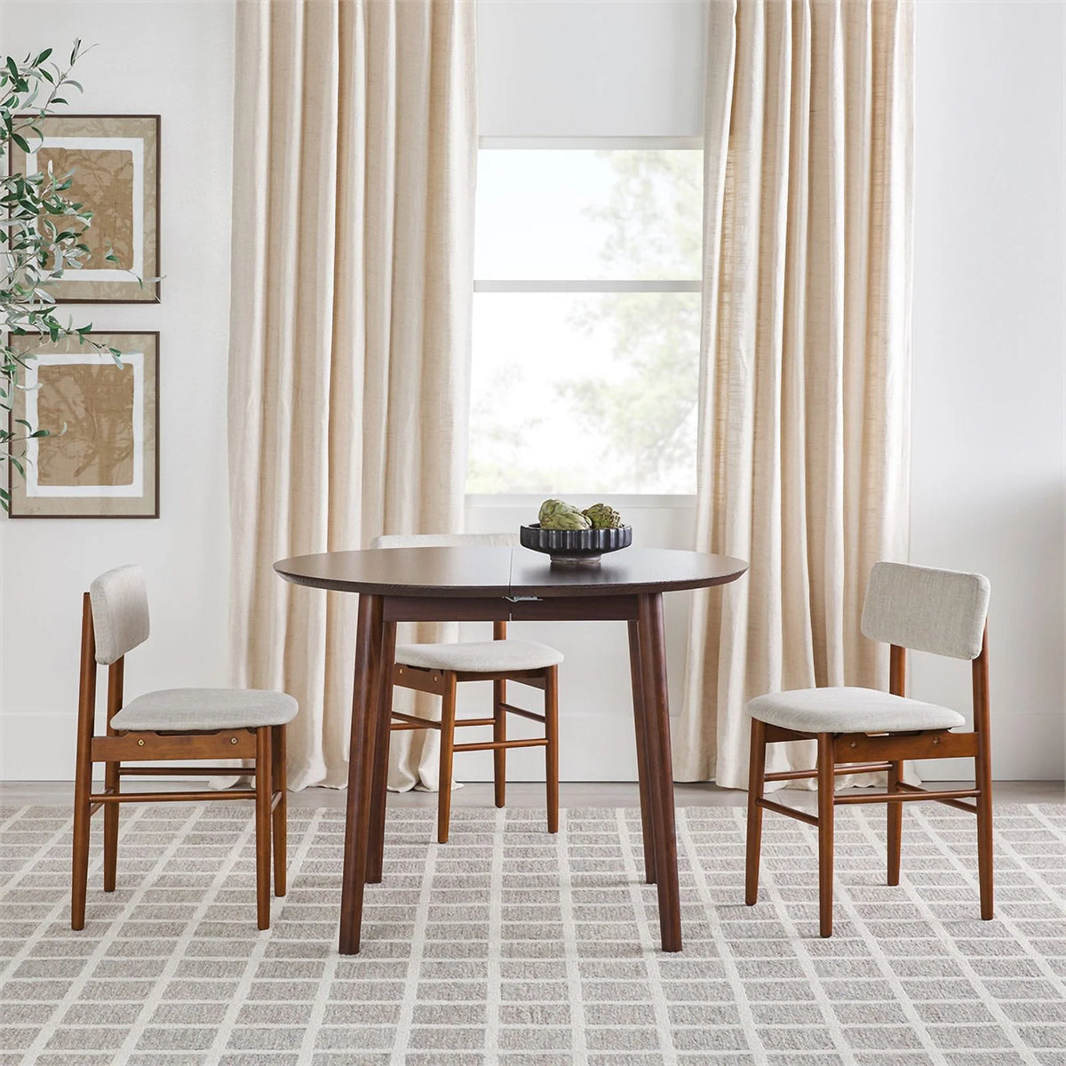Oval Solid Wood Dining Table with Removable Leaf in Walnut E6119