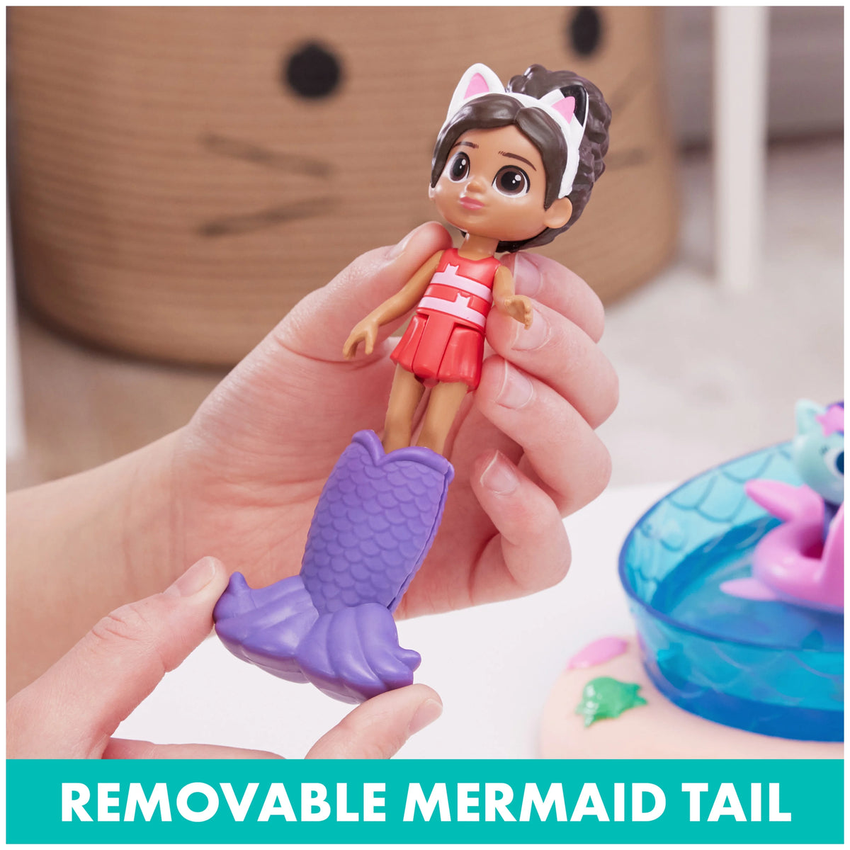 Pool Playset with Figures and Accessories U90354