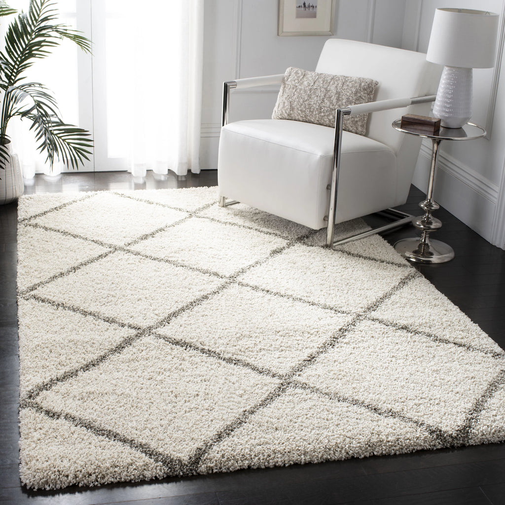 Ivory Grey Geometric Shag Area Rug 11' x 15' U601002
