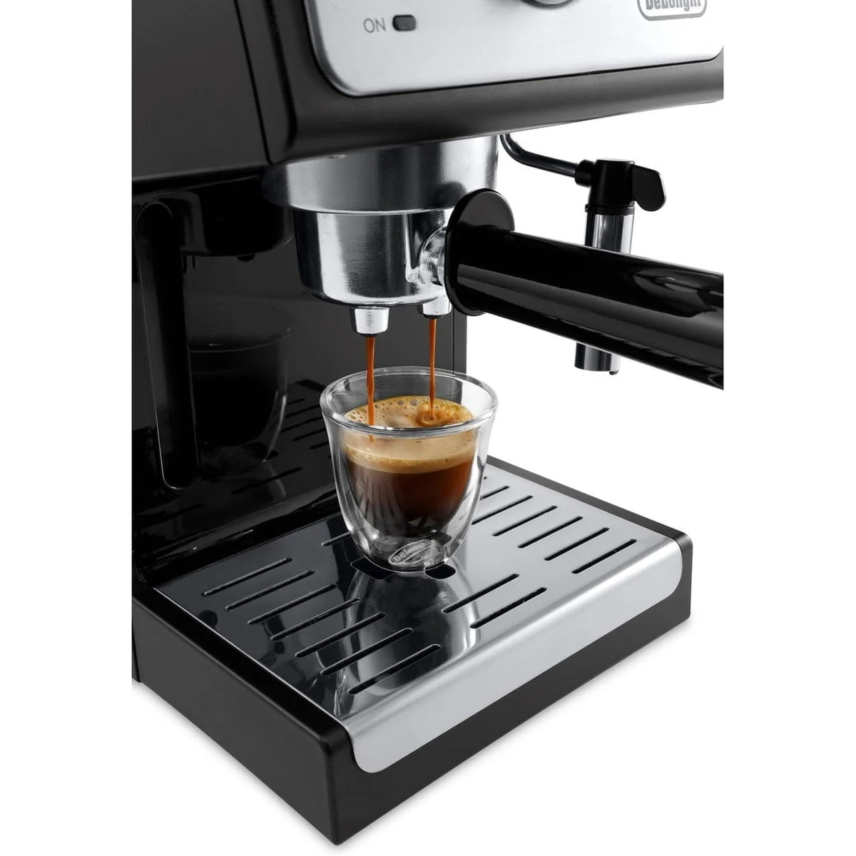 15-Bar Pump Espresso and Cappuccino Machine J4977