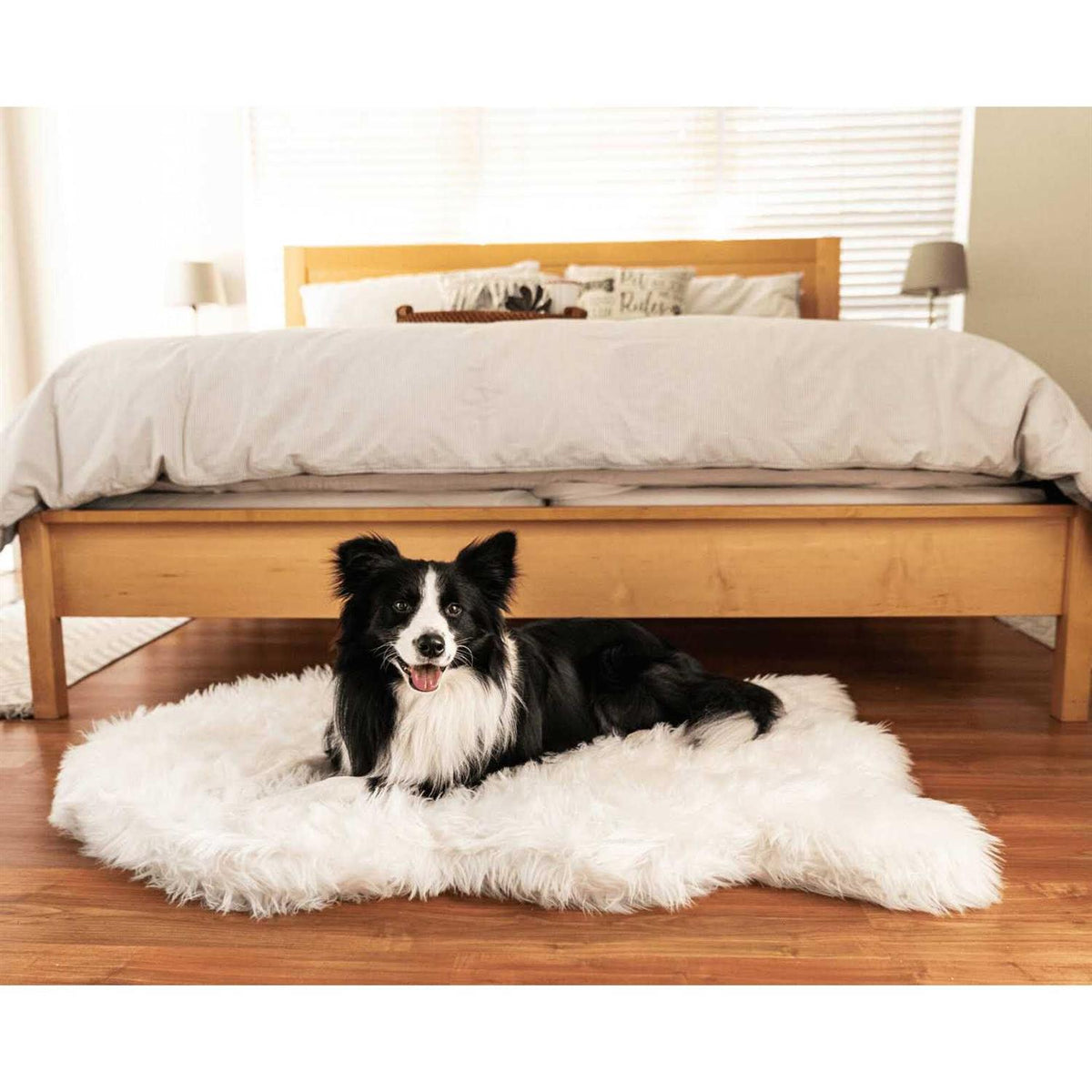 Faux Fur Orthopedic Dog Bed J3777