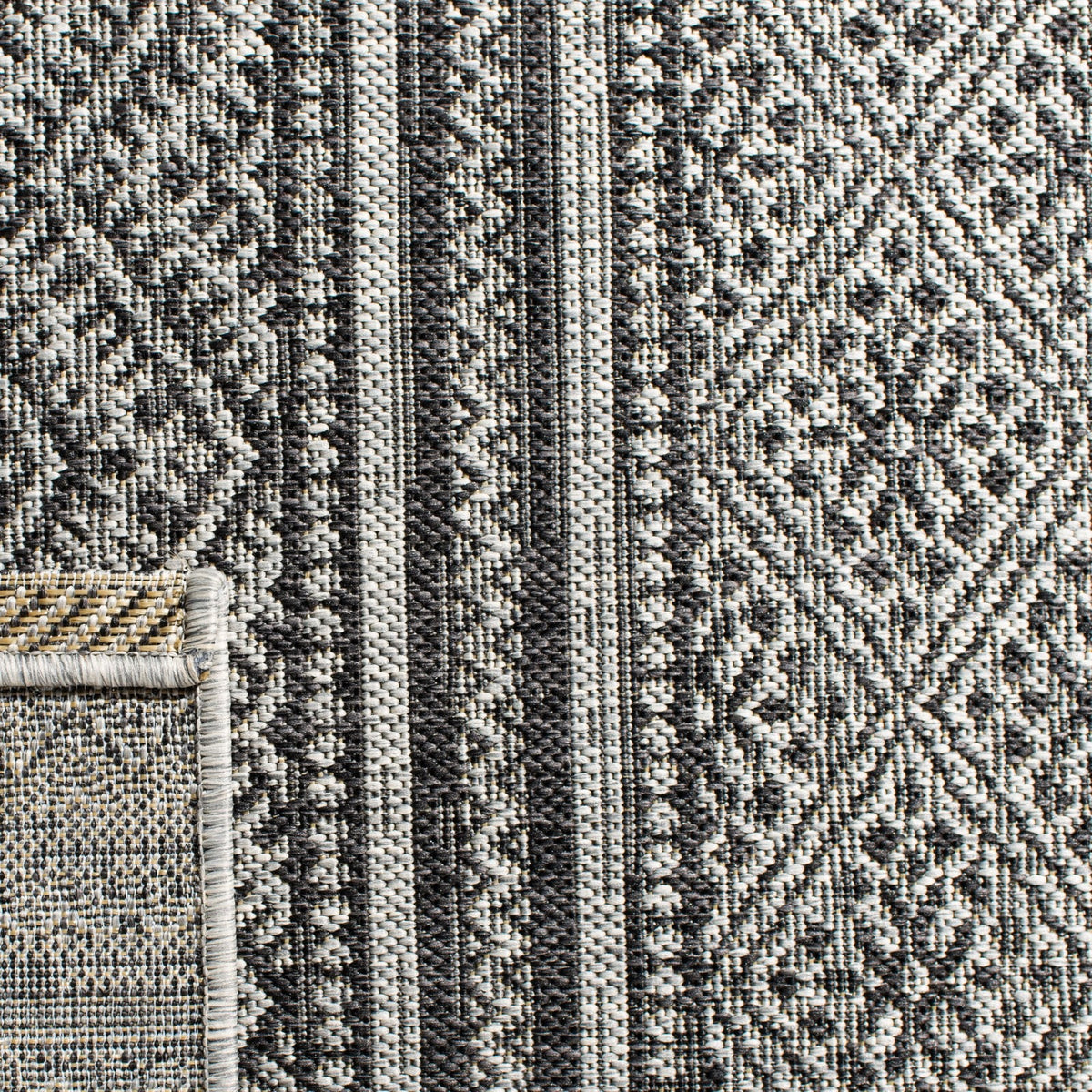 Black Grey Geometric Chevron Indoor Outdoor Area Rug B344763